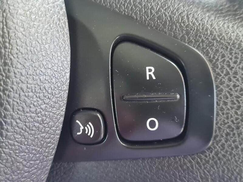Renault 2.0 dCi ENERGY 28 SPORT NAV 5 SEATS