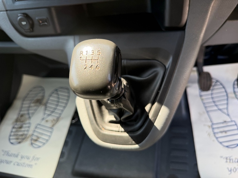 Toyota 2.0D Icon Long Panel Van 6dr Diesel Manual LWB Euro 6 (s/s) (140 ps)