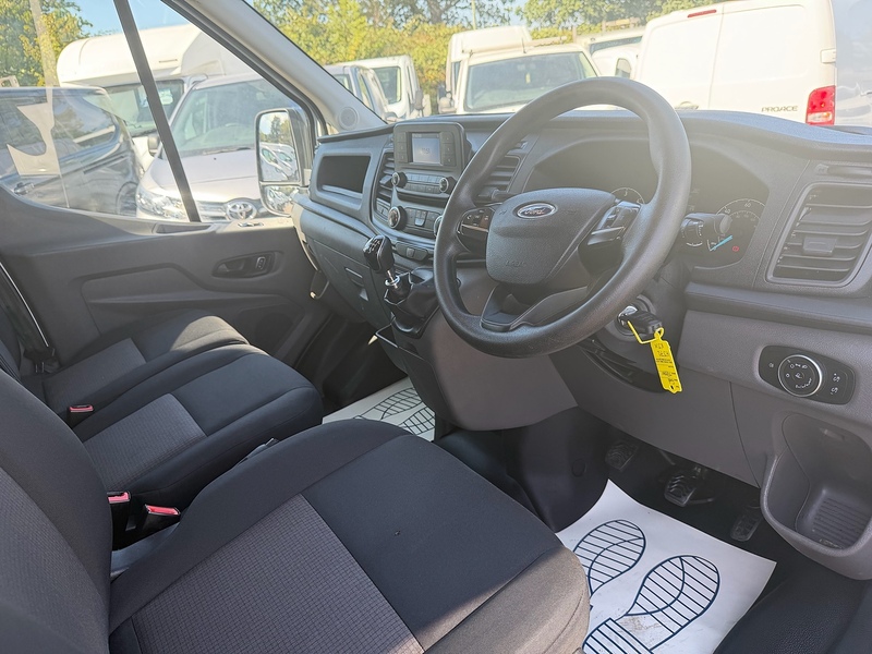 Ford 2.0 350 EcoBlue HD Leader Chassis Cab 2dr Diesel Manual RWD L2 Euro 6 (s/s) (130 ps)
