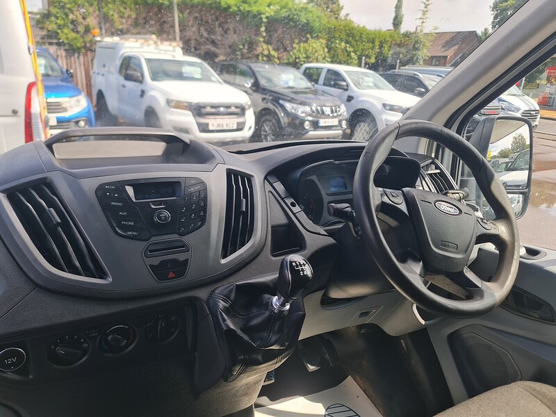Ford 2.0 350 EcoBlue Panel Van 5dr Diesel Manual RWD L3 H2 Euro 6 (130 ps) 2.0 5dr Tippers Manual Diesel