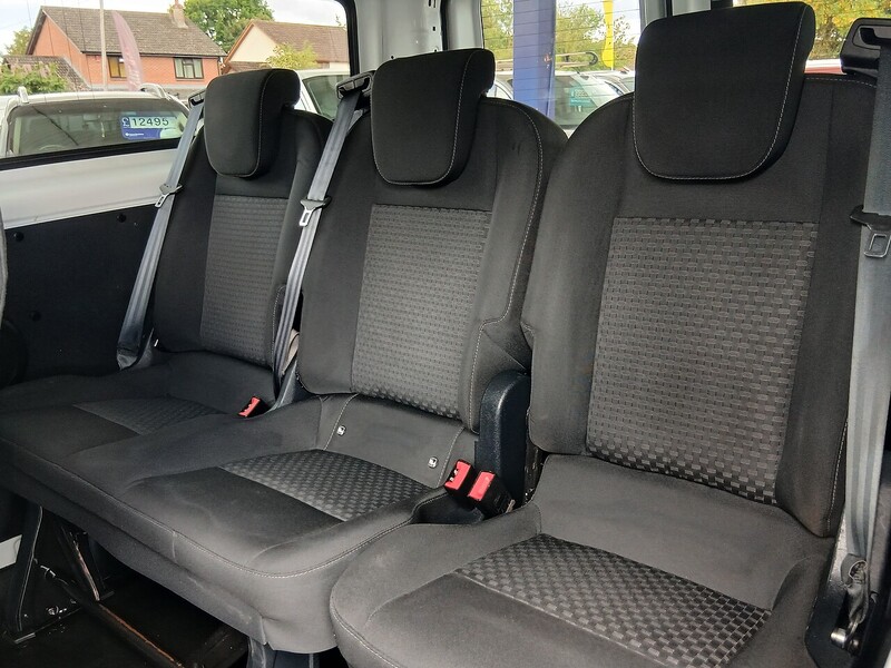 Ford 320 EcoBlue Trend Combi Van 2.0 Manual Diesel