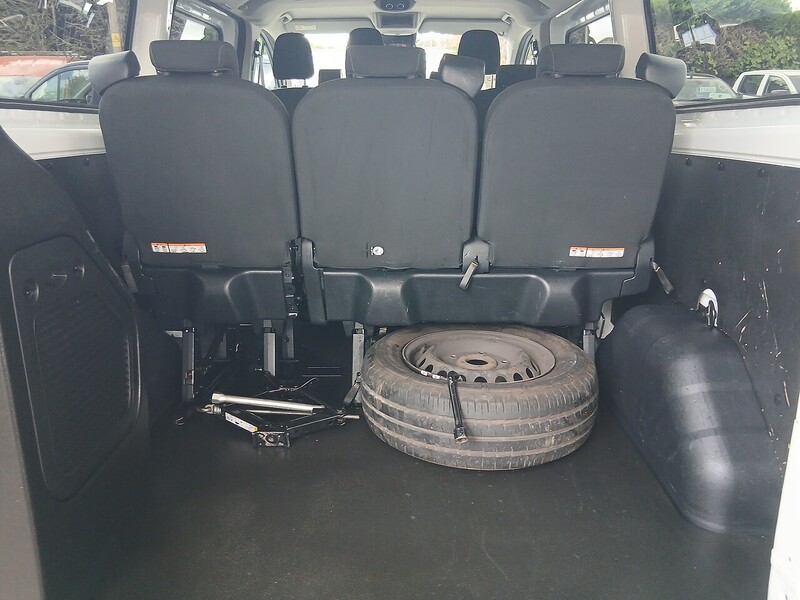 Ford 320 EcoBlue Trend Combi Van 2.0 Manual Diesel