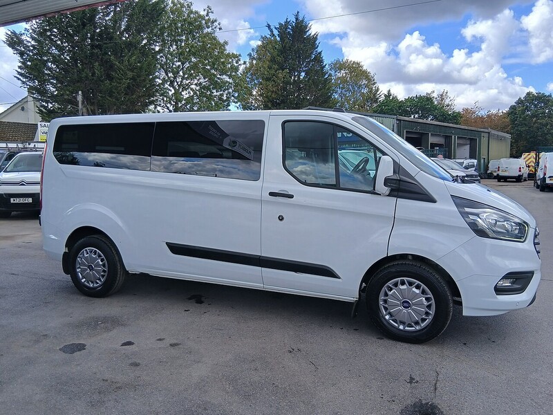 Ford 320 EcoBlue Trend Combi Van 2.0 Manual Diesel