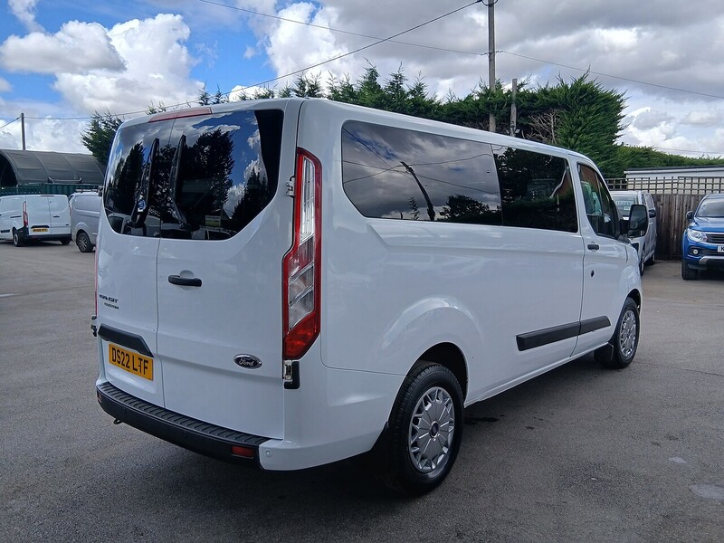 Ford 320 EcoBlue Trend Combi Van 2.0 Manual Diesel