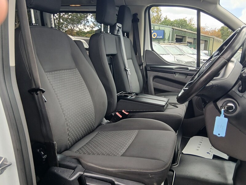 Ford 320 EcoBlue Trend Combi Van 2.0 Manual Diesel