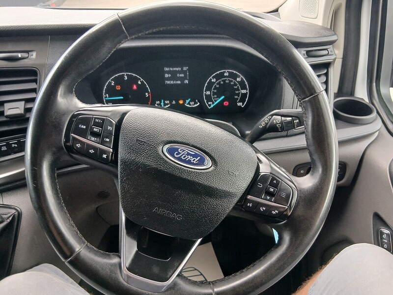 Ford 320 EcoBlue Trend Combi Van 2.0 Manual Diesel