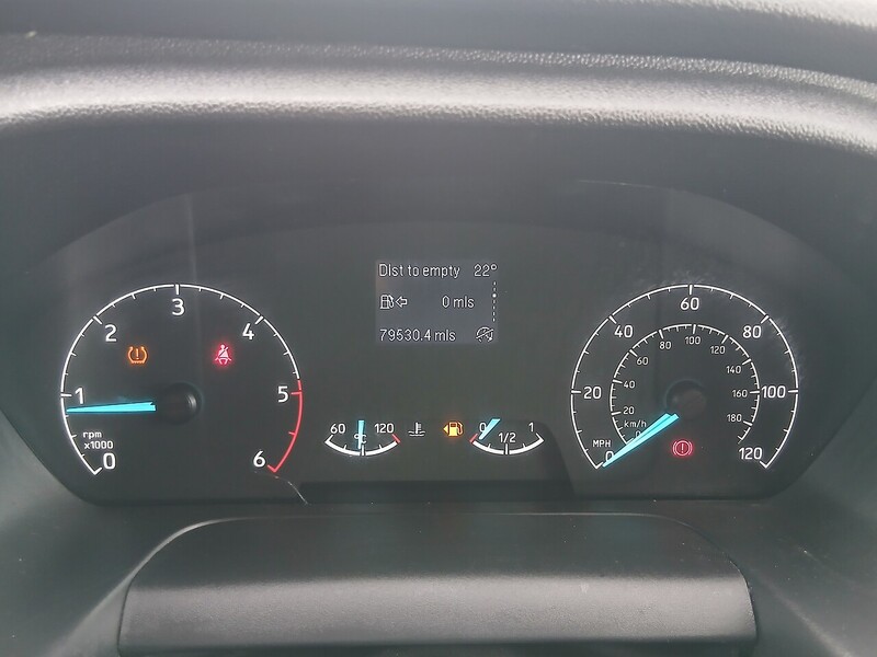 Ford 320 EcoBlue Trend Combi Van 2.0 Manual Diesel