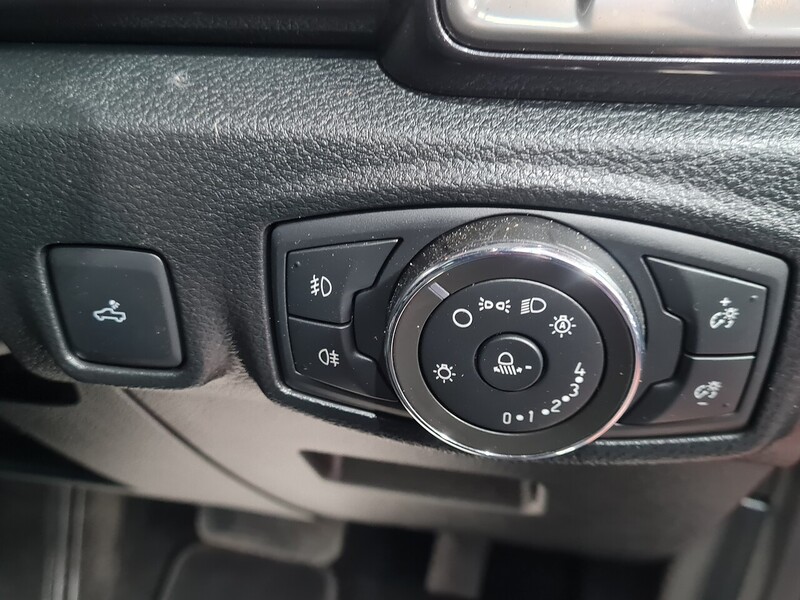 Ford 2.0 EcoBlue Wildtrak Pickup Double Cab 4dr Diesel Auto 4WD Euro 6 (s/s) (213 ps)