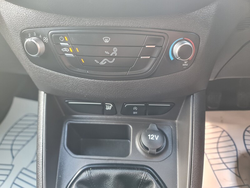Ford 1.5 TDCi Leader Panel Van 5dr Diesel Manual L1 Euro 6 (s/s) (SLD) (75 ps)
