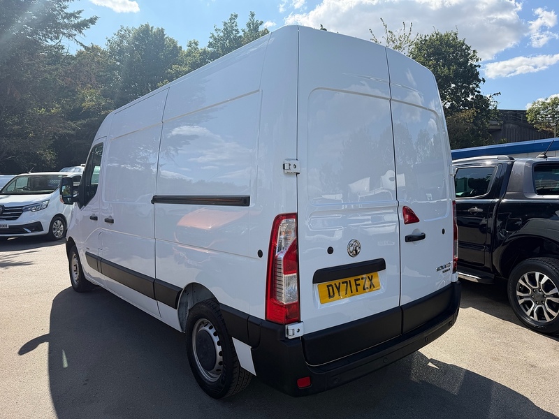 Vauxhall 2.3 CDTi 3500 BiTurbo Edition Panel Van 5dr Diesel Manual FWD L2 H2 Euro 6 (135 ps)