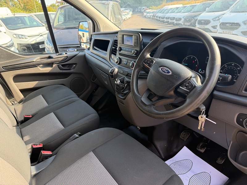 Ford 2.0 300 EcoBlue Leader Crew Van Double Cab 5dr Diesel Manual L1 H1 Euro 6 (s/s) (105 ps)