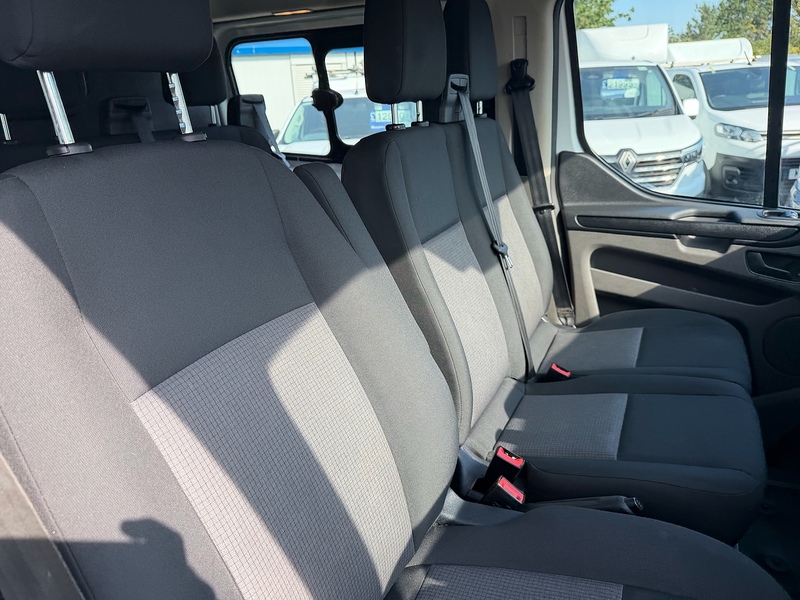 Ford 2.0 300 EcoBlue Leader Crew Van Double Cab 5dr Diesel Manual L1 H1 Euro 6 (s/s) (105 ps)