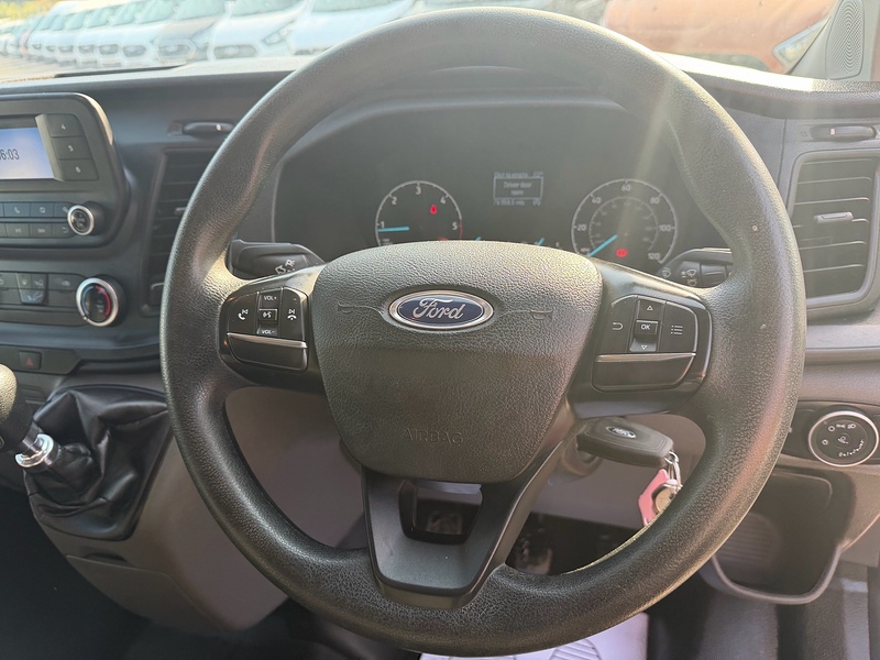 Ford 2.0 300 EcoBlue Leader Crew Van Double Cab 5dr Diesel Manual L1 H1 Euro 6 (s/s) (105 ps)