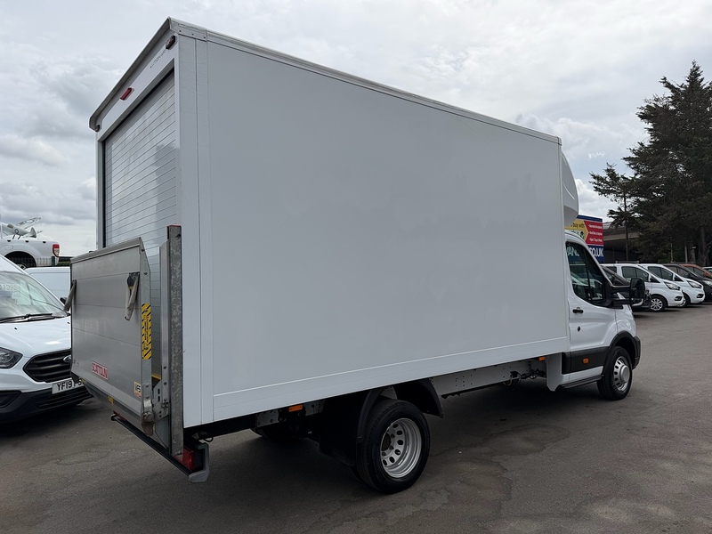 Ford 2.0 350 EcoBlue HD Leader Chassis Cab 2dr Diesel Manual RWD L4 Euro 6 (s/s) (130 ps) 2.0 2dr Luton Van Manual Diesel