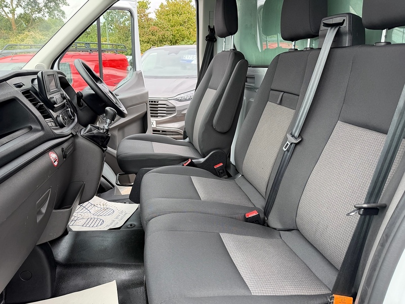 Ford 2.0 350 EcoBlue HD Leader Chassis Cab 2dr Diesel Manual RWD L4 Euro 6 (s/s) (130 ps) 2.0 2dr Luton Van Manual Diesel
