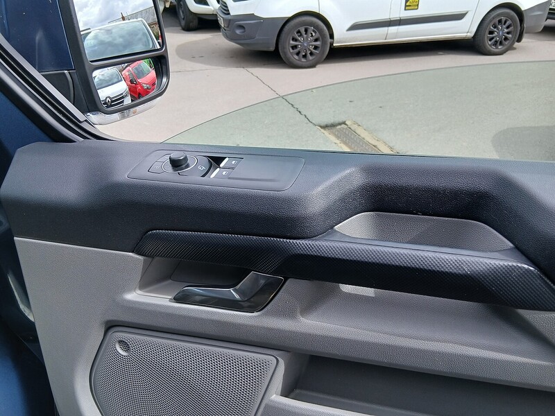 Ford 2.0 300 EcoBlue Limited Panel Van 5dr Diesel Manual L2 H1 Euro 6 (s/s) (136 ps)