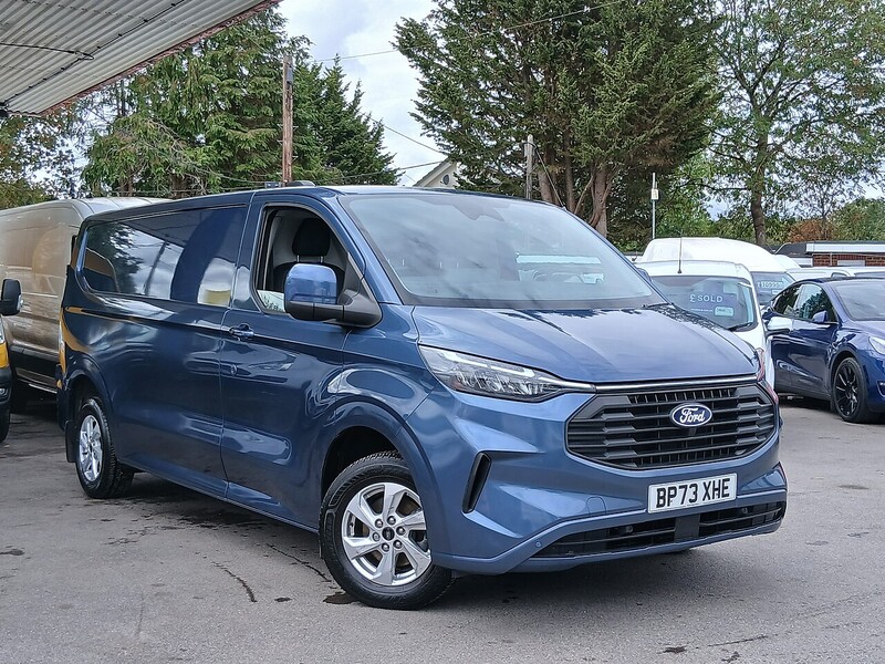 Ford 2.0 300 EcoBlue Limited Panel Van 5dr Diesel Manual L2 H1 Euro 6 (s/s) (136 ps)