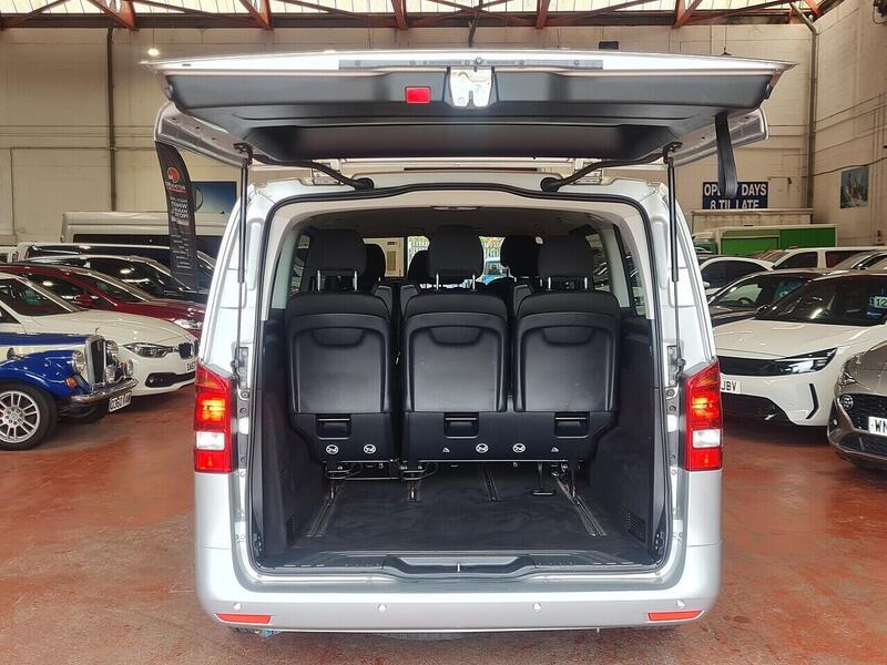 Mercedes-Benz 119 CDI SELECT Minibus 2.1 Automatic Diesel