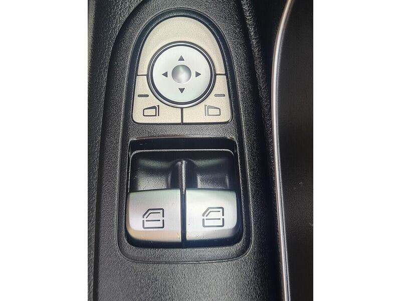 Mercedes-Benz 119 CDI SELECT Minibus 2.1 Automatic Diesel