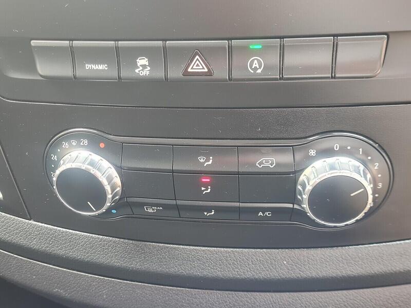 Mercedes-Benz 119 CDI SELECT Minibus 2.1 Automatic Diesel