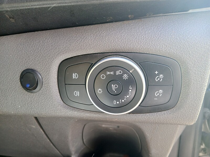 Ford 2.0 320 EcoBlue Sport Crew Van Double Cab 5dr Diesel Manual L2 H1 Euro 6 (s/s) (185 ps)