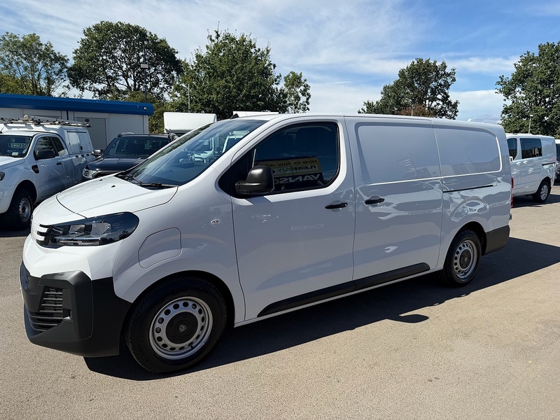Peugeot 75kWh Professional Long Panel Van 6dr Electric Auto LWB (11kW Charger) (136 ps)