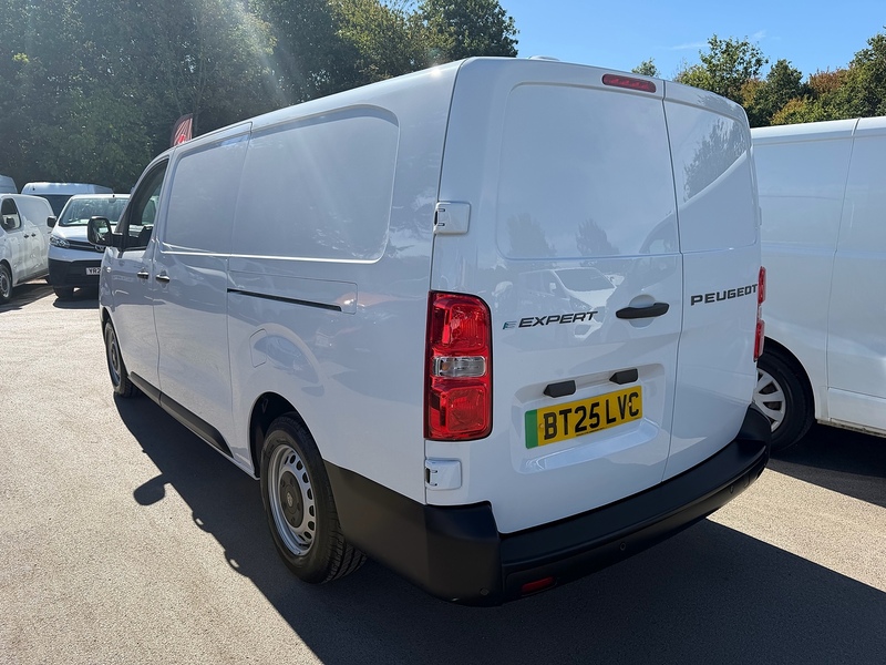 Peugeot 75kWh Professional Long Panel Van 6dr Electric Auto LWB (11kW Charger) (136 ps)