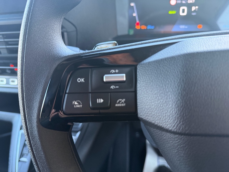 Peugeot 75kWh Professional Long Panel Van 6dr Electric Auto LWB (11kW Charger) (136 ps)