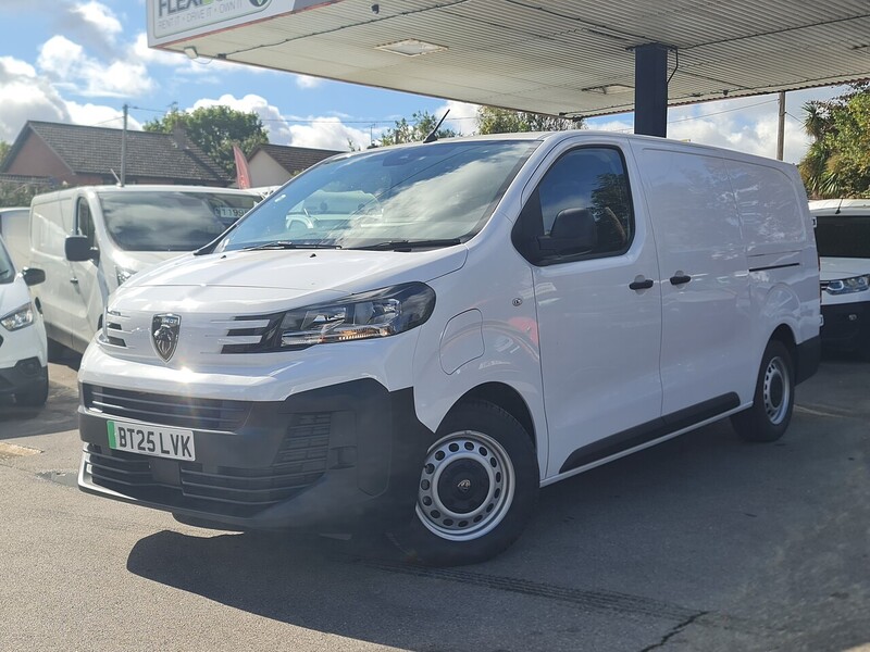 Peugeot 75kWh Professional Long Panel Van 6dr Electric Auto LWB (11kW Charger) (136 ps)