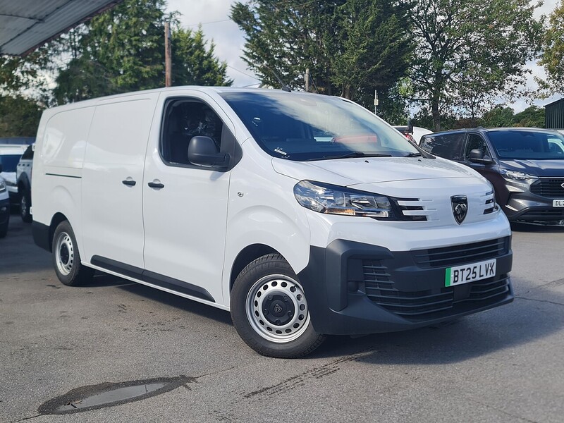 Peugeot 75kWh Professional Long Panel Van 6dr Electric Auto LWB (11kW Charger) (136 ps)