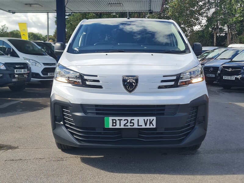 Peugeot 75kWh Professional Long Panel Van 6dr Electric Auto LWB (11kW Charger) (136 ps)