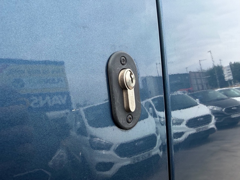 Ford 1.5 250 EcoBlue Limited Panel Van 5dr Diesel Auto L2 Euro 6 (s/s) (100 ps)