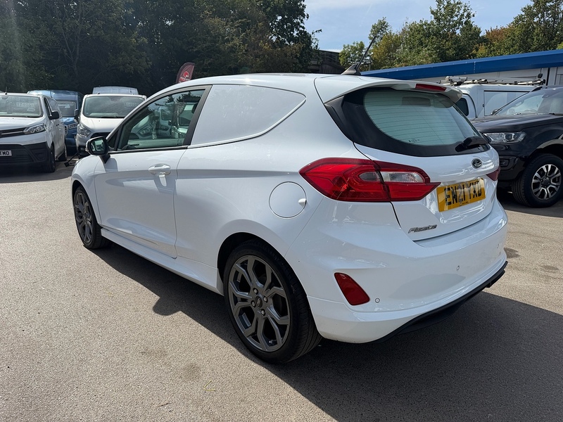 Ford 1.0T EcoBoost MHEV Sport Car Derived Van 3dr Petrol Manual Euro 6 (s/s) (125 ps)