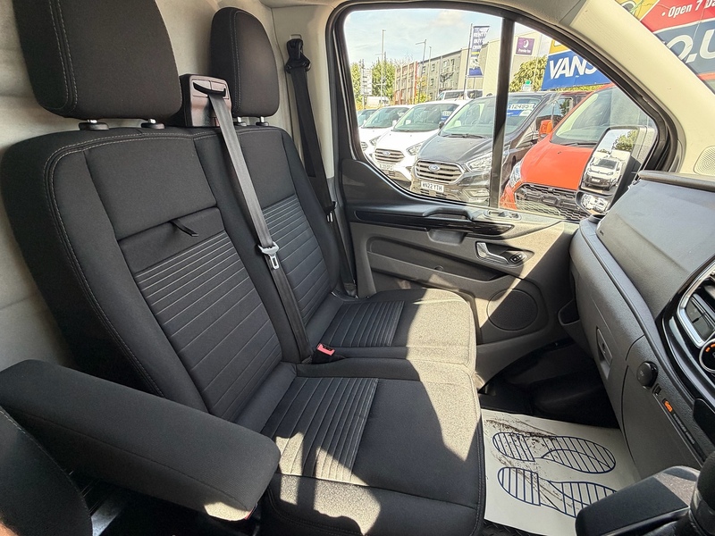 Ford 2.0 280 EcoBlue Limited Panel Van 5dr Diesel Auto L1 H1 Euro 6 (s/s) (170 ps)