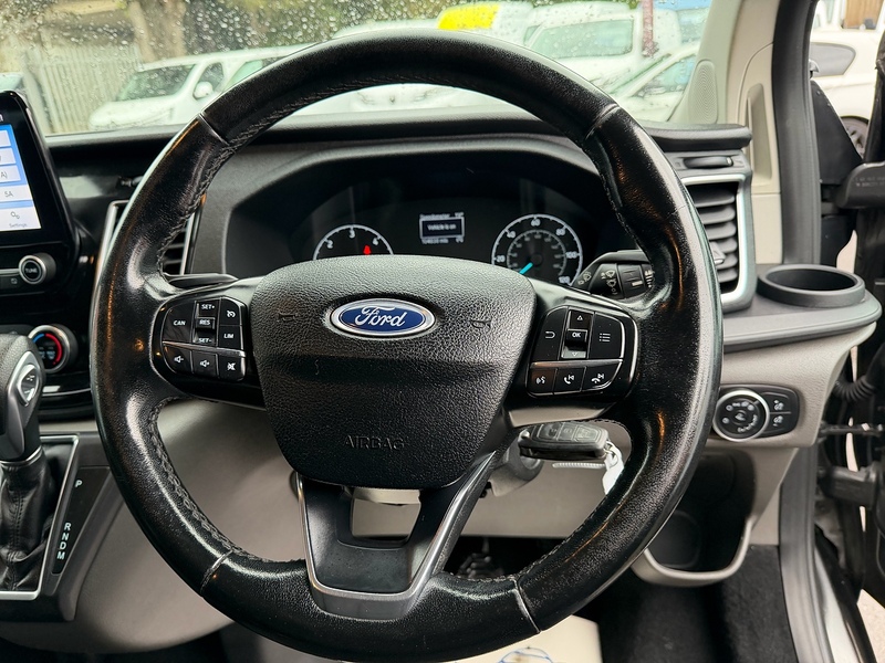 Ford 2.0 320 EcoBlue Limited Crew Van Double Cab 5dr Diesel Auto L1 H1 Euro 6 (s/s) (6 Seat) (130 ps)