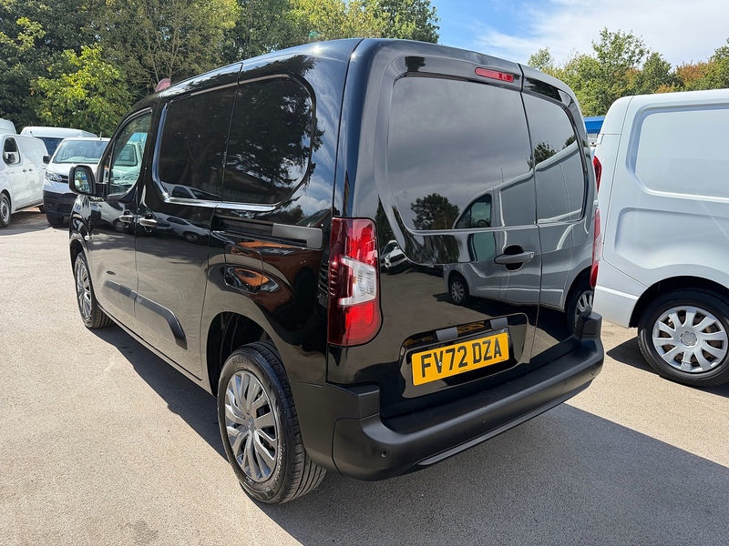 Peugeot 1.5 BlueHDi 1000 Professional Premium Standard Panel Van 5dr Diesel Manual SWB Euro 6 (100 bhp)