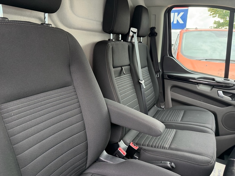 Ford 2.0 280 EcoBlue Limited Panel Van 5dr Diesel Manual L1 H1 Euro 6 (s/s) (130 ps)