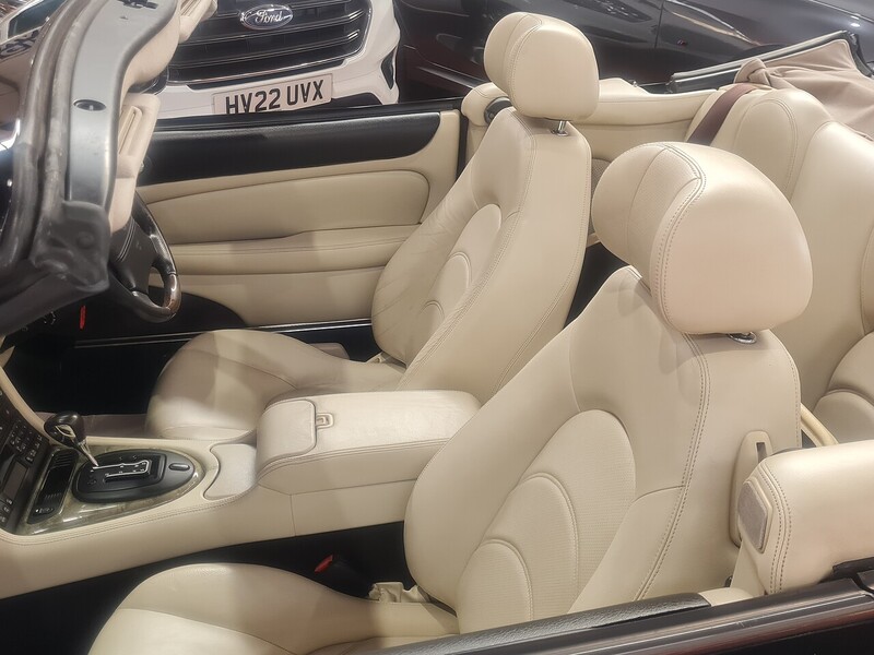 Jaguar 4.2 Supercharged Convertible 2dr Petrol Automatic (304 g/km, 400 bhp)