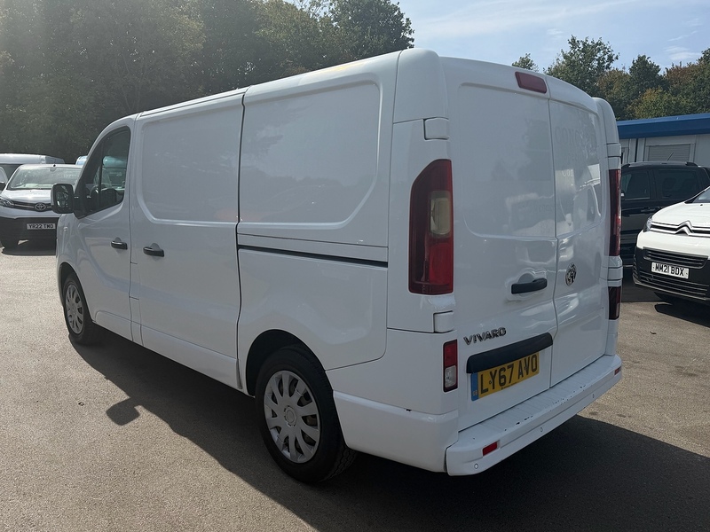 Vauxhall 1.6 CDTi 2700 Sportive Panel Van 5dr Diesel Manual L1 H1 Euro 6 (120 ps)