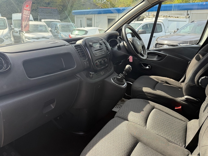Vauxhall 1.6 CDTi 2700 Sportive Panel Van 5dr Diesel Manual L1 H1 Euro 6 (120 ps)