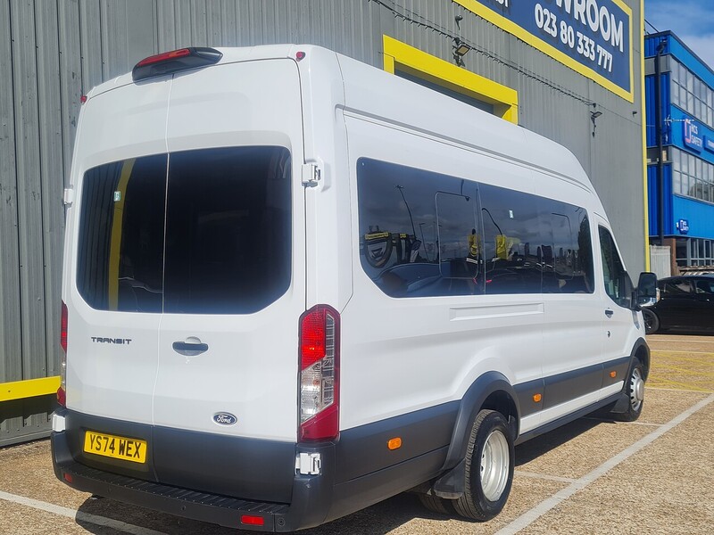 Ford 2.0 460 EcoBlue Leader Minibus Double Cab 5dr Diesel Manual RWD L4 H3 Euro 6 (s/s) (17 Seat, DRW) (165 ps)