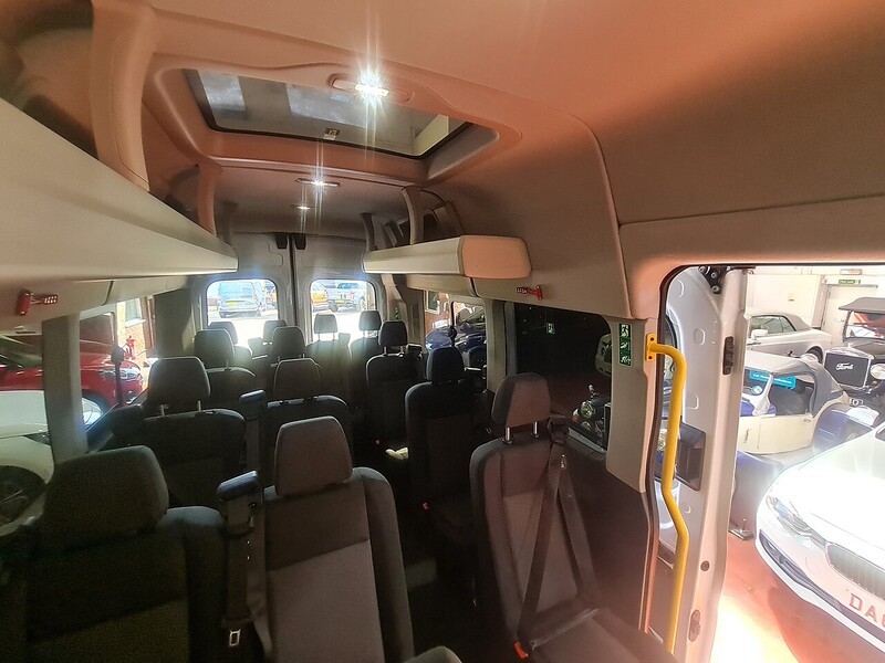 Ford 2.0 460 EcoBlue Leader Minibus Double Cab 5dr Diesel Manual RWD L4 H3 Euro 6 (s/s) (17 Seat, DRW) (165 ps)