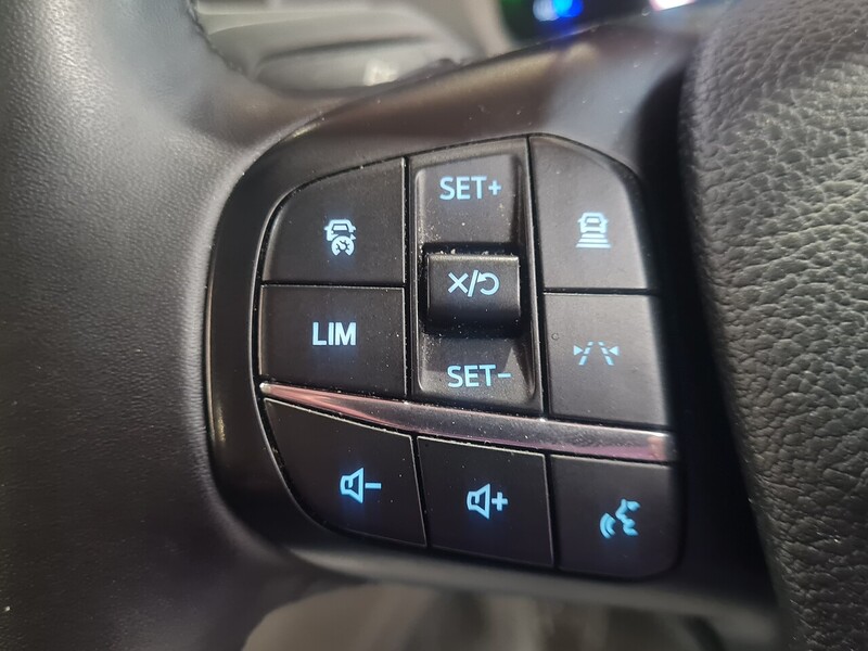 Ford 2.0 460 EcoBlue Leader Minibus Double Cab 5dr Diesel Manual RWD L4 H3 Euro 6 (s/s) (17 Seat, DRW) (165 ps)