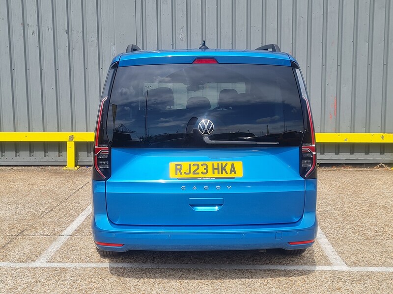 Volkswagen 2.0 TDI Life MPV 5dr Diesel DSG Euro 6 (s/s) (122 ps)