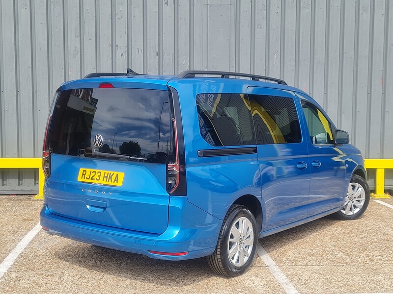 Volkswagen 2.0 TDI Life MPV 5dr Diesel DSG Euro 6 (s/s) (122 ps)