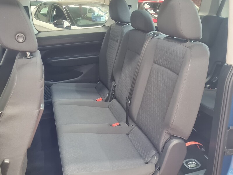 Volkswagen 2.0 TDI Life MPV 5dr Diesel DSG Euro 6 (s/s) (122 ps)