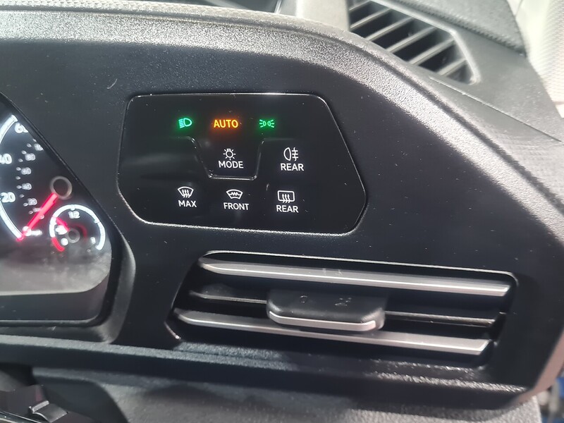 Volkswagen 2.0 TDI Life MPV 5dr Diesel DSG Euro 6 (s/s) (122 ps)