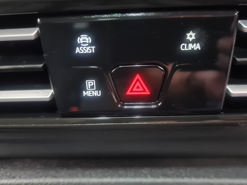 Volkswagen 2.0 TDI Life MPV 5dr Diesel DSG Euro 6 (s/s) (122 ps)