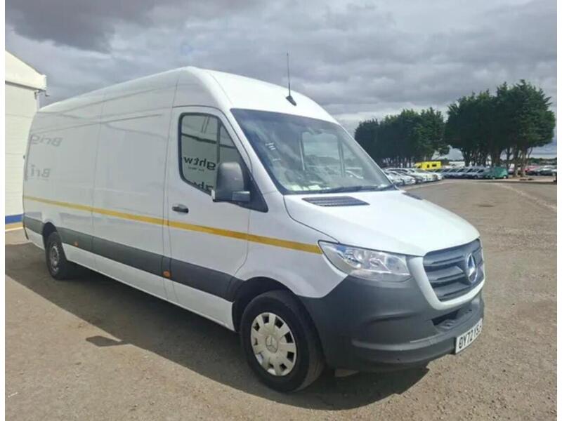 Mercedes-Benz 2.0 315 CDI Premium Panel Van 5dr Diesel Manual RWD L3 H2 Euro 6 (s/s) (150 ps)