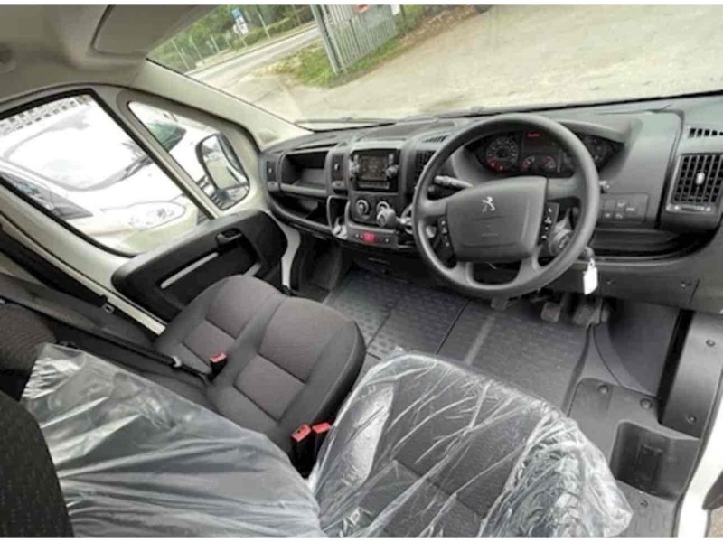 Peugeot Bluehdi 435 L4h2 Professional P/V 2.2 5dr Panel Van Manual Diesel Panel Van Manual Diesel